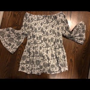 Ivanka Trump NWT top